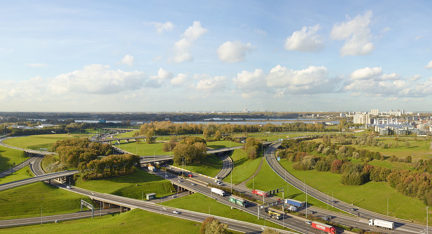 Zicht op de huidige verkeersknoop ter hoogte van het zuid.